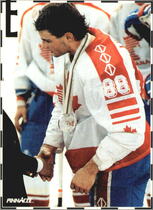 1992 Pinnacle Eric Lindros #16 Canadian National