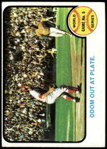 1973 Topps Base Set #207 WS Game 5 Odom Out at Plate|Johnny Bench|Johnny Odom