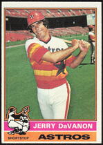 1976 Topps Base Set #551 Jerry DaVanon