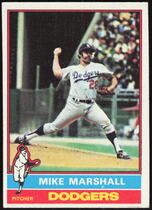 1976 Topps Base Set #465 Mike Marshall