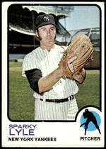 1973 Topps Base Set #394 Sparky Lyle