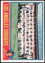 1976 Topps Base Set #46 Walter Alston