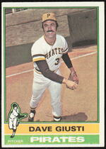 1976 Topps Base Set #352 Dave Giusti