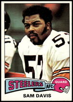1975 Topps Base Set #152 Sam Davis