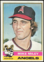 1976 Topps Base Set #387 Mike Miley
