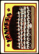 1972 Topps Base Set #237 Yankees Team Card