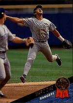 1993 Leaf Base Set #470 Mario Diaz
