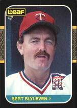 1987 Leaf Base Set #100 Bert Blyleven