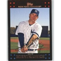 2007 Topps Yankees #NYY10 Doug Mientkiewicz