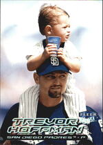 2000 Ultra Base Set #193 Trevor Hoffman