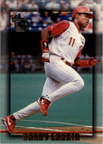 1995 Topps Embossed #129 Barry Larkin