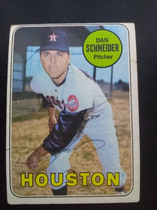 1969 Topps Base Set #656 Dan Schneider