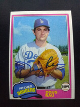 1981 Topps Base Set #174 Doug Rau
