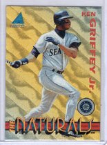 1994 Pinnacle The Naturals #3 Ken Griffey Jr.