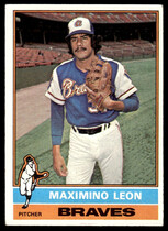 1976 Topps Base Set #576 Max Leon