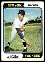 1974 Topps Base Set #182 Lindy McDaniel