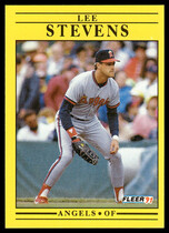 1991 Fleer Base Set #327 Lee Stevens