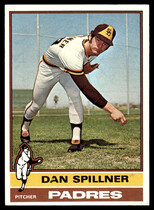 1976 Topps Base Set #557 Dan Spillner
