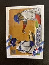 2021 Topps Base Set #159 Postgame Hand Wash