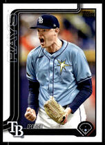 2025 Topps Base Set #198 Pete Fairbanks