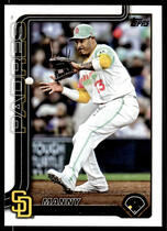 2025 Topps Base Set #215 Manny Machado