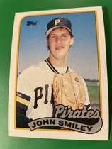 1989 Topps Base Set #322 John Smiley