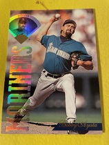 1995 Leaf Base Set #111 Bobby Ayala