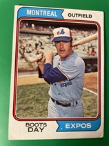 1974 Topps Base Set #589 Boots Day