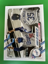 2021 Topps Base Set #303 Hands Up! Masks Up!