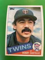 1985 Topps Base Set #588 Bobby Castillo