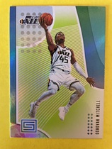 2018 Panini Status #62 Donovan Mitchell