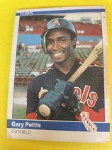 1984 Fleer Base Set #526 Gary Pettis