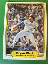 1982 Fleer Base Set #507 Bryan Clark