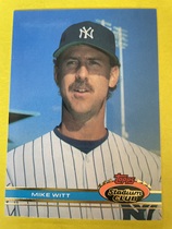 1991 Stadium Club Base Set #466 Mike Witt