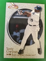 2001 Fleer Futures #55 Tony Gwynn
