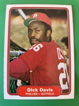 1982 Fleer Base Set #245 Dick Davis