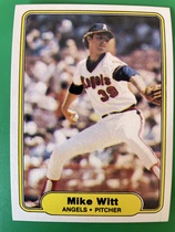 1982 Fleer Base Set #473 Mike Witt