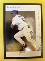 2001 Fleer Premium #77 Tony Gwynn