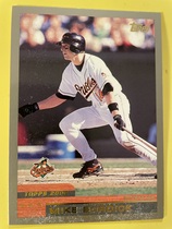 2000 Topps Base Set #172 Mike Bordick
