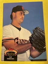 1992 Stadium Club Base Set #895 Gil Heredia