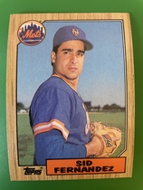 1987 Topps Base Set #570 Sid Fernandez