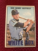 1967 Topps Base Set #67 Ken Berry