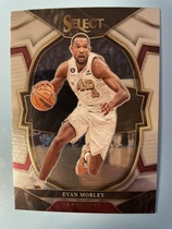 2022 Panini Select #44 Evan Mobley