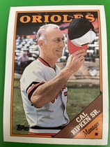 1988 Topps Base Set #444 Cal Ripken Sr.
