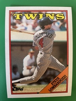 1988 Topps Base Set #697 Steve Lombardozzi