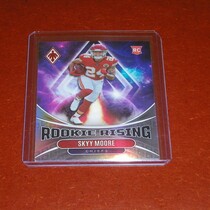 2022 Panini Phoenix Rookie Rising #RIS-10 Skyy Moore
