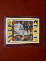 2021 Topps Heritage High Number Roberto Clemente 3000 #C3K-12 Roberto Clemente