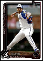 2025 Topps Base Set #304 Raisel Iglesias
