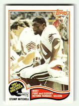 1982 Topps Base Set #4 Stump Mitchell