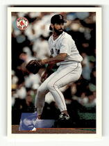 1996 Topps Base Set #305 Rick Aguilera